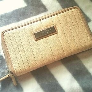 Jessica Simpson Wallet